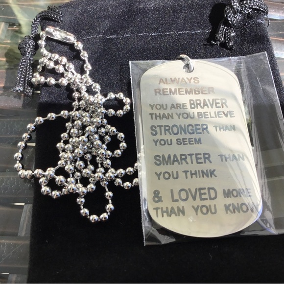 Dog Tag Necklace in Silver with Inspirational Message Unisex New in Felt Bag - Picture 2 of 2